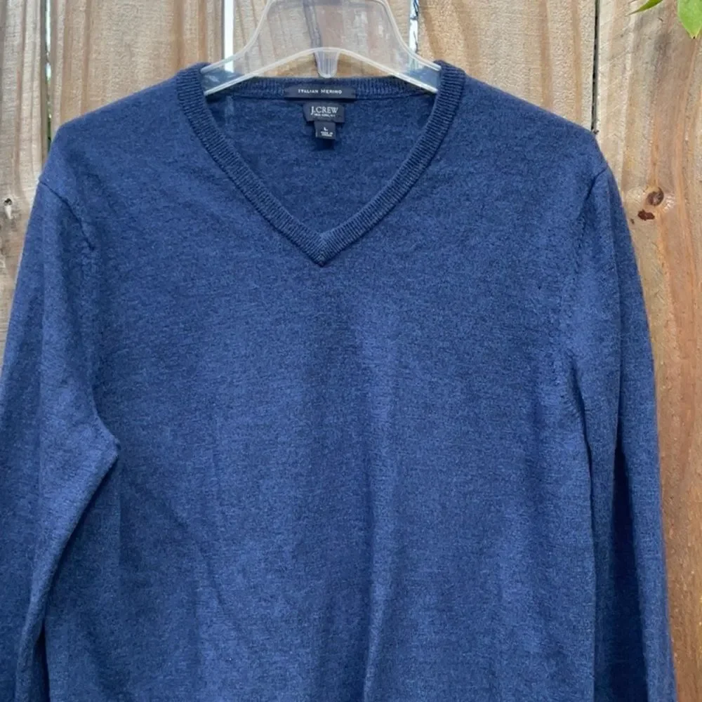Take 50% OFF- J. CREW Blue V-neck Men’s Sweater, Size-L